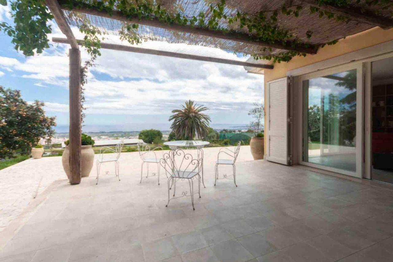 Villa Palm Hill Piedimonte Etneo Eksteriør billede